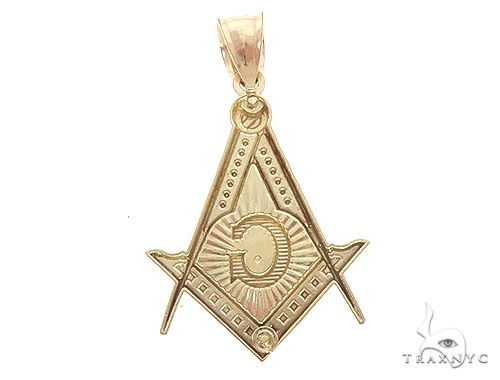 10K Yellow Gold Square and Compasses Masonic Instruments Charm Pendant 61782 - Image 3