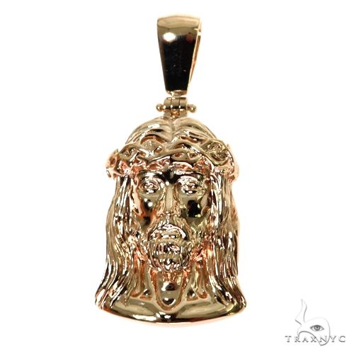 14K Gold Jesus Pendant 67576 - Image 1