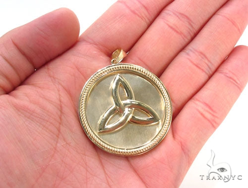 14K Gold Trinity Knot Pendant 35269 - Image 7
