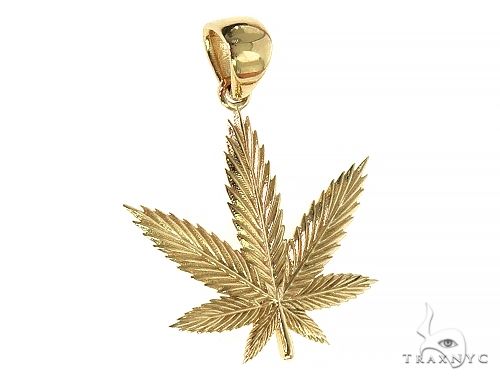 14K Gold Weed Pendant 66342 - Image 2