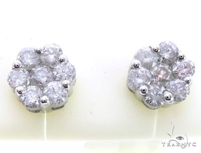 14K White Gold Diamond Flower Earrings. 63409 - Image 1