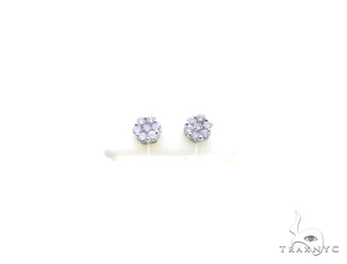 14K White Gold Diamond Flower Earrings. 63409 - Image 2