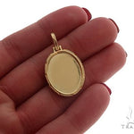 18K Yellow Gold Oval Special Edition Photo Pendant Engraved Frame 65313 - Image 5