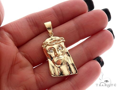 14k Yellow Gold Jesus Pendant 35495 - Image 5