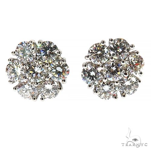 15 Pt Flower Diamond Earrings 70534 - Image 1