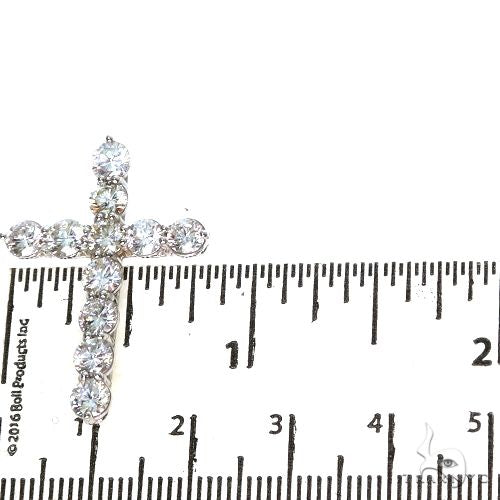 18K Gold Diamond Cross 67501 - Image 5