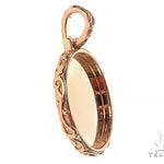 18K Gold Oval Special Edition Photo Pendant Engraved Frame 65310 - Image 2