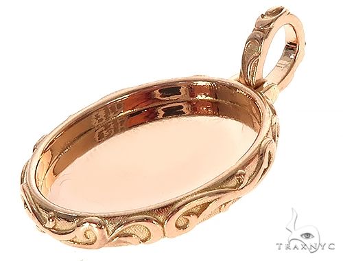 18K Gold Oval Special Edition Photo Pendant Engraved Frame 65310 - Image 4
