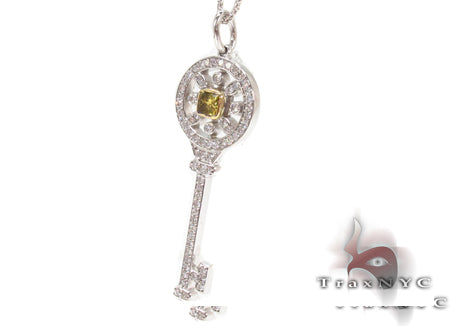 18K Gold Prong Diamond Key Pendant Necklace 32664 - Image 3