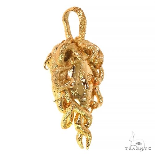 22K Gold Medusa Pendant 68015 - Image 2