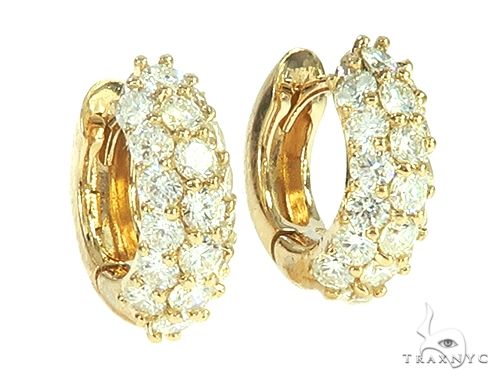 14K Yellow Gold Diamond Small Hoop Earring 65771 - Image 2 [FILE:65771_image_02_6df94460.jpg]