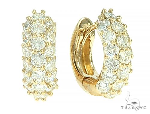 14K Yellow Gold Diamond Small Hoop Earring 65771 - Image 3 [FILE:65771_image_03_7ca53d9e.jpg]