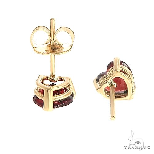 14K Gold Heart Shape Garnet Earrings 66736 - Image 3 [FILE:66736_image_03_d04c2434.jpg]