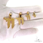 18K Gold Chai Pendant 69586 - Image 7