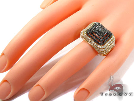 Castle Moat Diamond with Yellow Gold Ring 26321 - Image 8