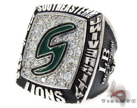 Custom Class Ring 23677 - Image 4