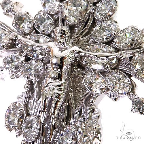 Sovereign's Halo Diamond Cross pendant 69427 - Image 4