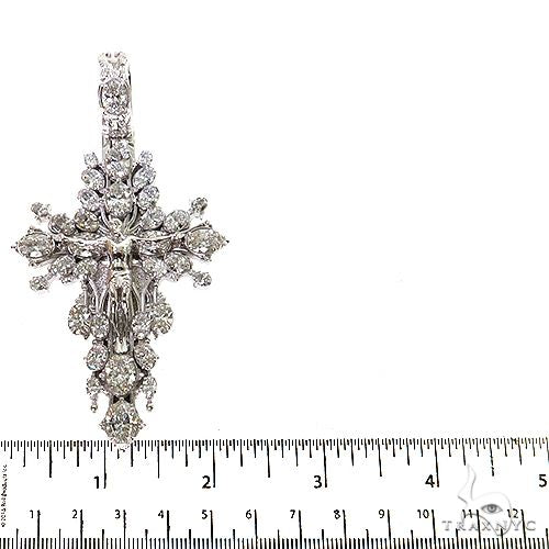 Sovereign's Halo Diamond Cross pendant 69427 - Image 6