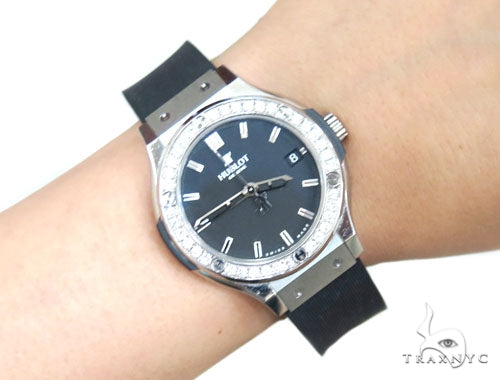 Hublot Diamond Classic Fusion Titanium 36mm 43087 - Image 12