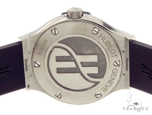 Hublot Diamond Classic Fusion Titanium 36mm 43087 - Image 8