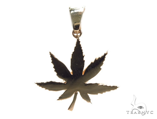 Maple Leaf Diamond Pendant 41059 - Image 4