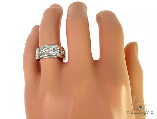 Mens Luxuriousness Five White Gold Wedding Ring 8582 - Image 6
