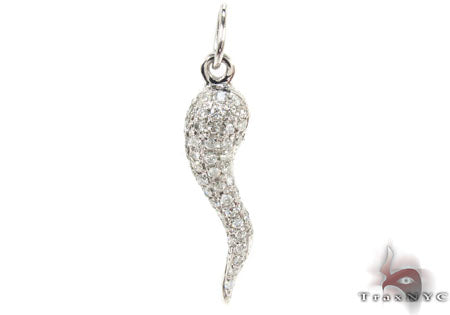 Mini Diamond Italian Horn Pendant 30609 - Image 5