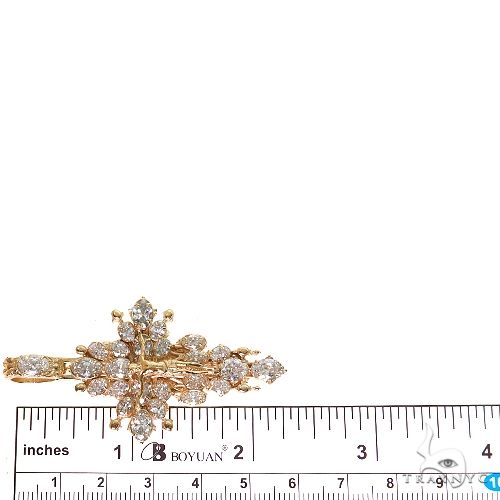 Mini Sovereign's Halo Diamond Cross pendant 69550 - Image 6