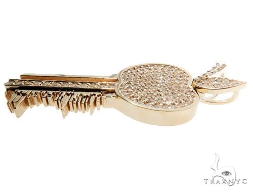 New York Skyline Key Diamond Pendant 64381 - Image 4