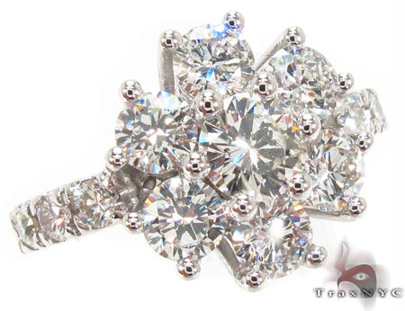 18K White Gold Starburst Diamond Ring 32708 - Image 1