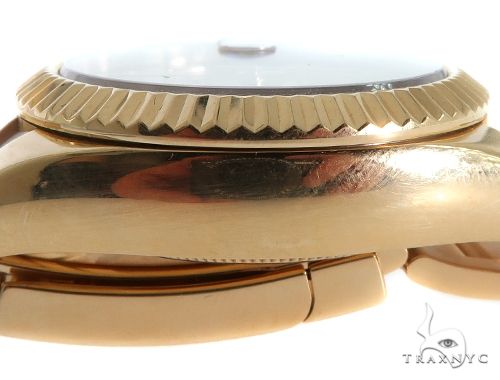 Rolex Sky Dweller Yellow Gold 33398 - Image 6