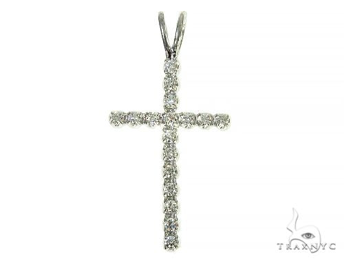 Small Round Cut Cross 4 2005