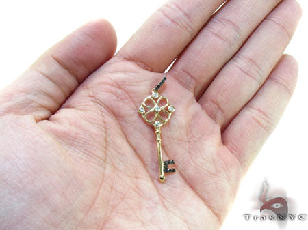 Yellow Gold Round Cut Bezel Prong Diamond Key Pendant 23907 - Image 5