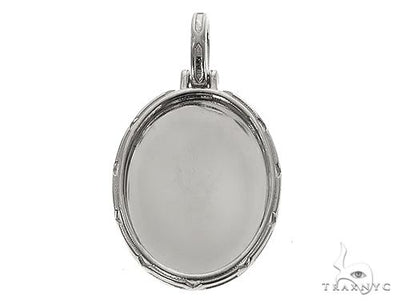.925 Silver Oval Special Edition Photo Pendant Engraved Frame 66650 - Image 1